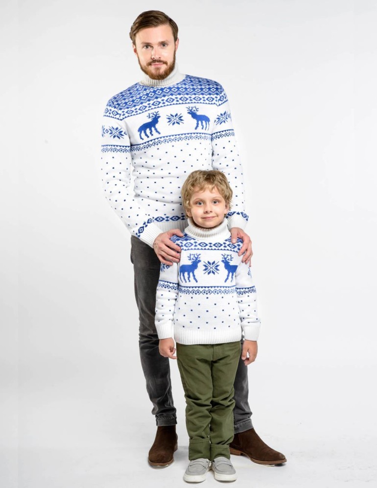 Свитеры с оленями для папы и сына - фото3