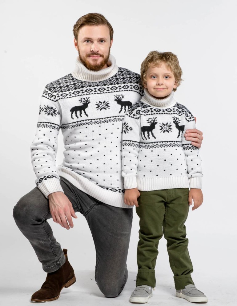 Свитеры с оленями для папы и сына - фото2