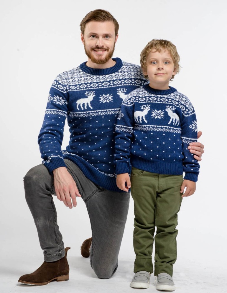 Свитеры с оленями для папы и сына - фото2