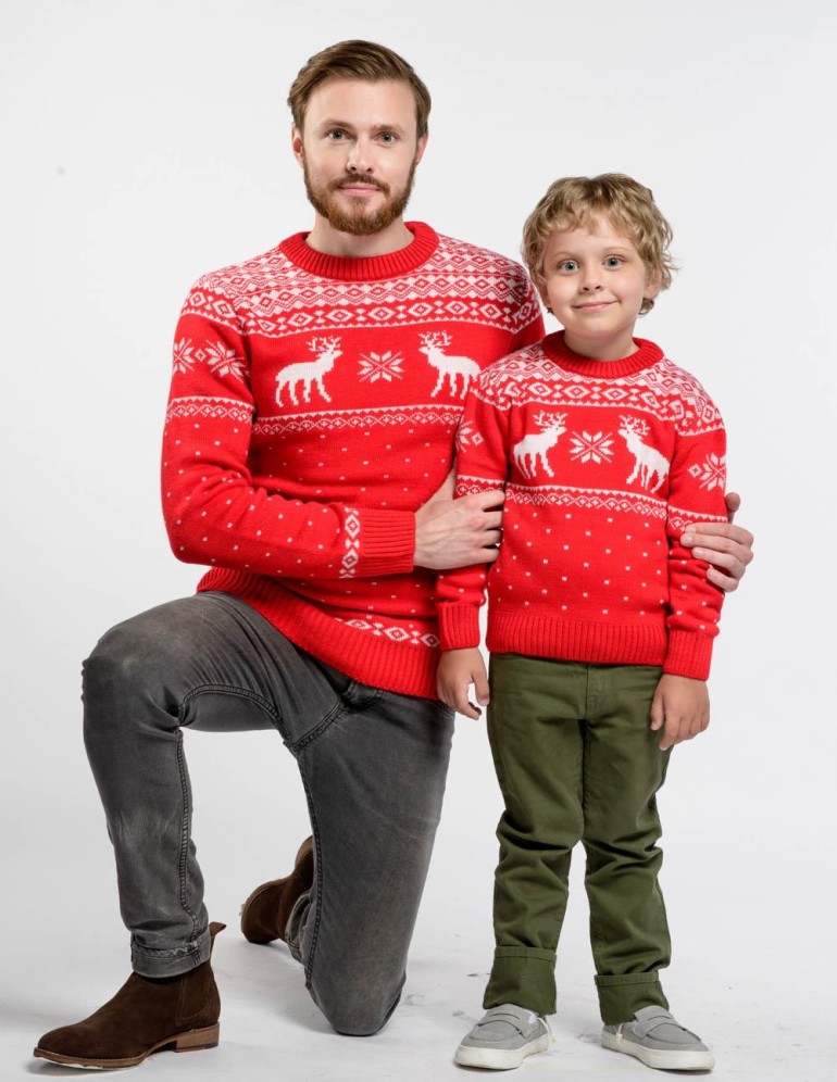 Свитеры с оленями для папы и сына - фото1