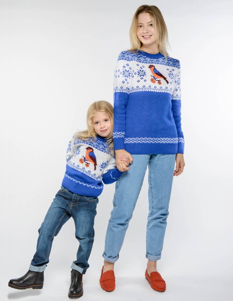 Свитеры со снегирём для мамы и дочки - фото3