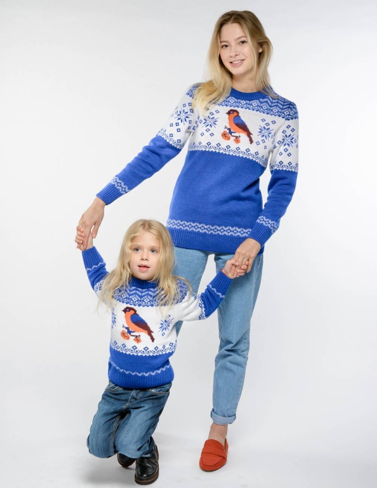 Свитеры со снегирём для мамы и дочки - фото4