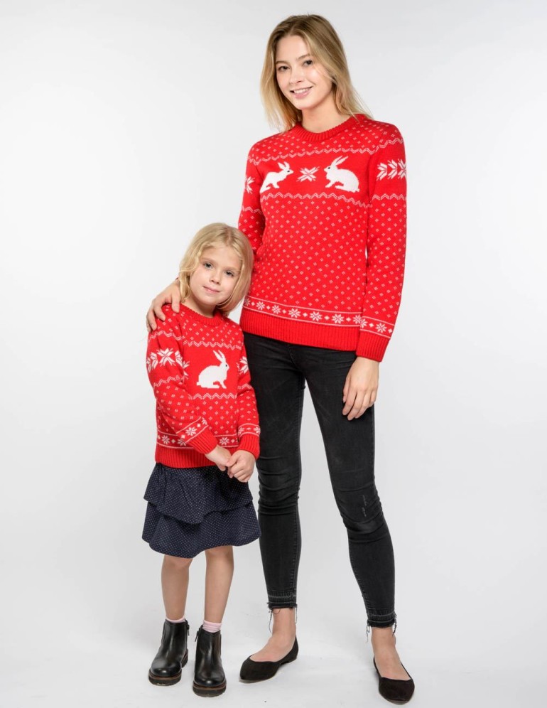 Свитеры с зайцами для мамы и дочки - фото4