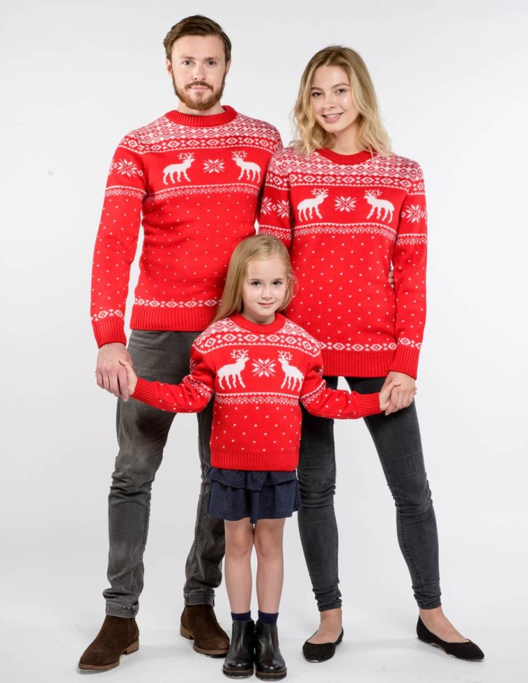 Свитеры с оленями для папы, мамы и ребёнка - фото4