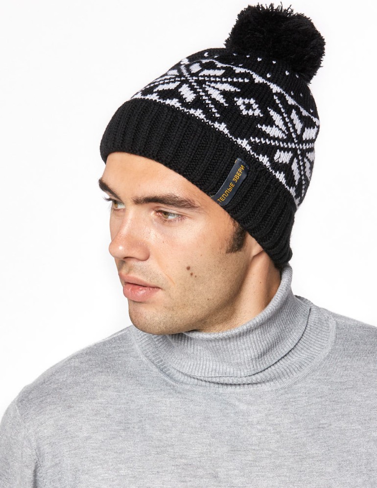 Мужская шапка со скандинавскими снежинками - фото1