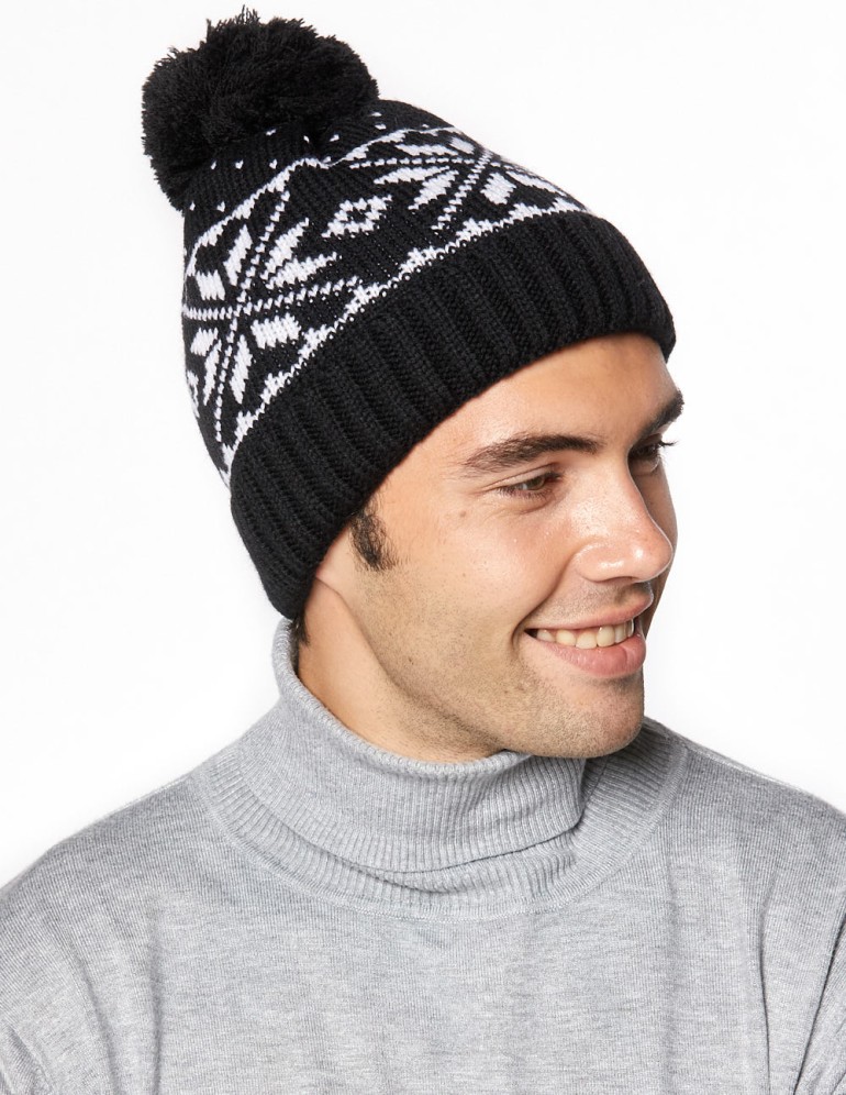 Мужская шапка со скандинавскими снежинками - фото2