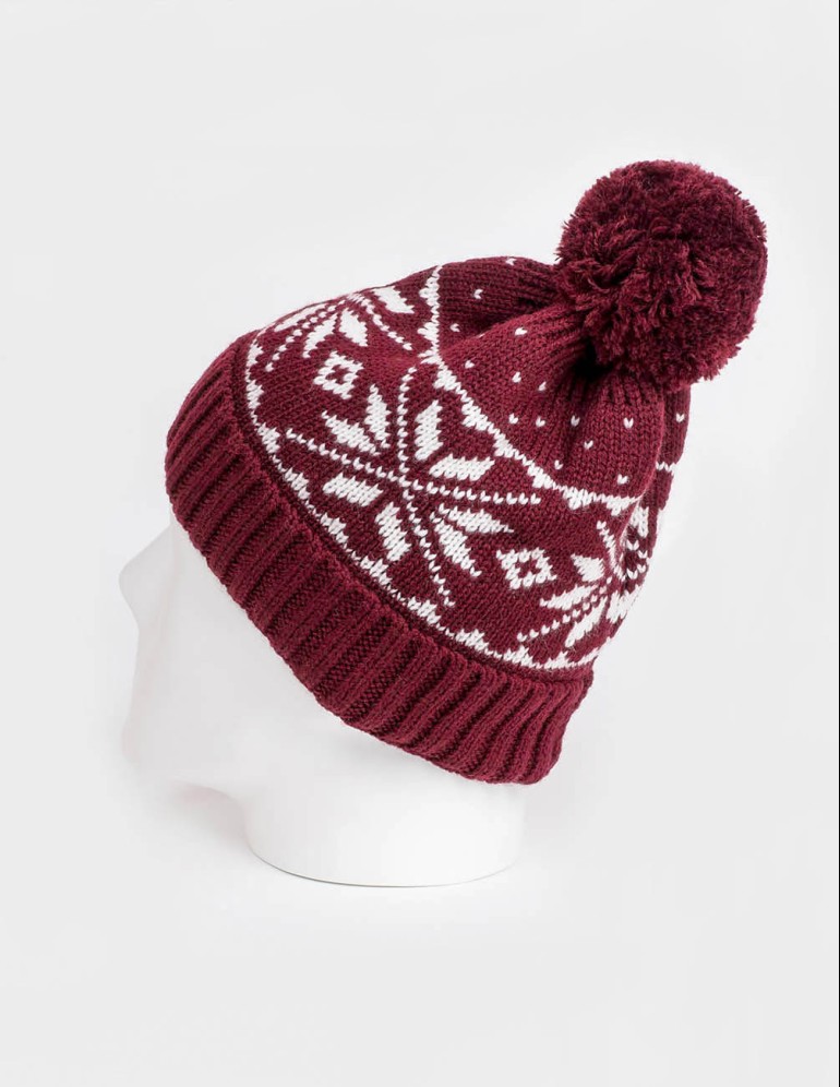 Женская шапка со скандинавскими снежинками - фото4