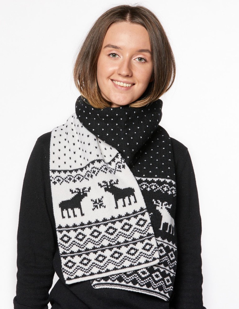 Женский шарф с оленями - фото3