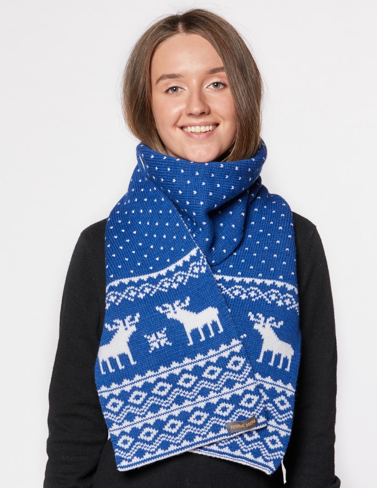 Женский шарф с оленями - фото1