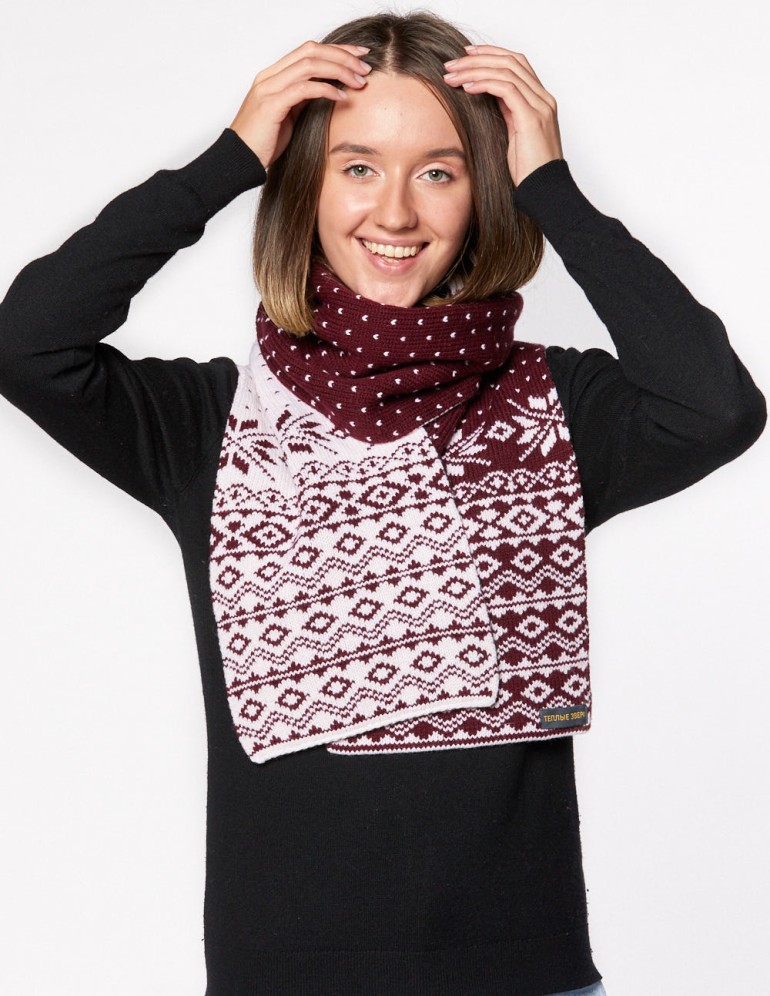 Женский шарф со скандинавскими снежинками - фото3