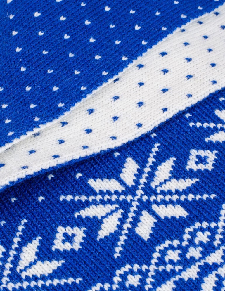 Женский шарф со скандинавскими снежинками - фото5