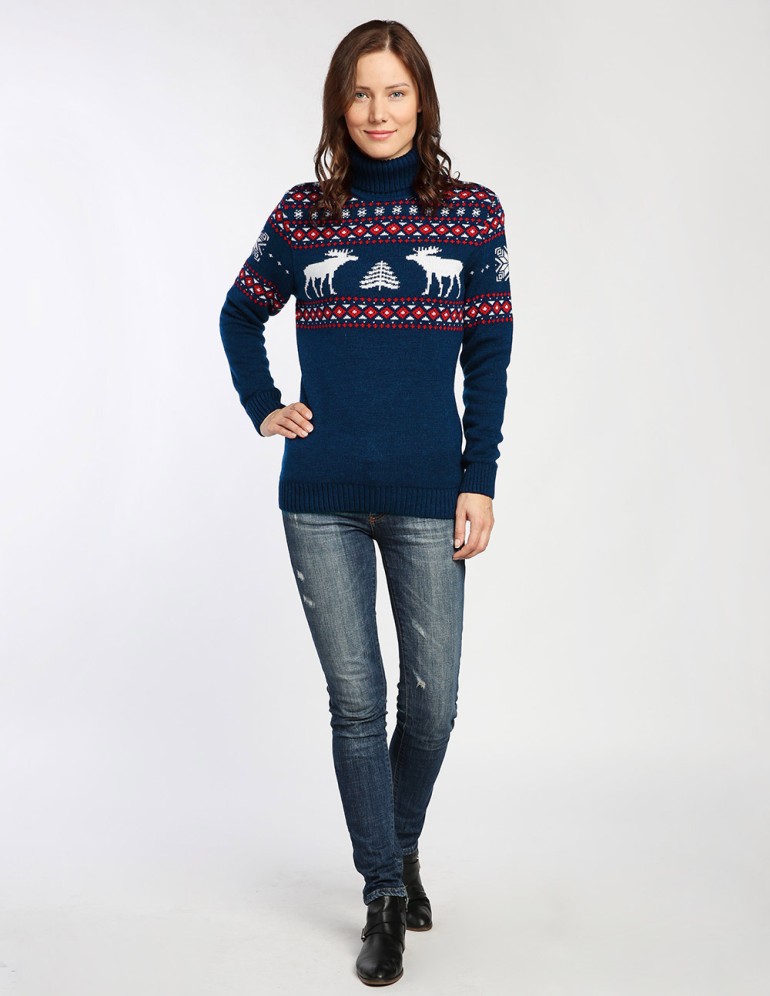 Женский свитер с лосями - фото4