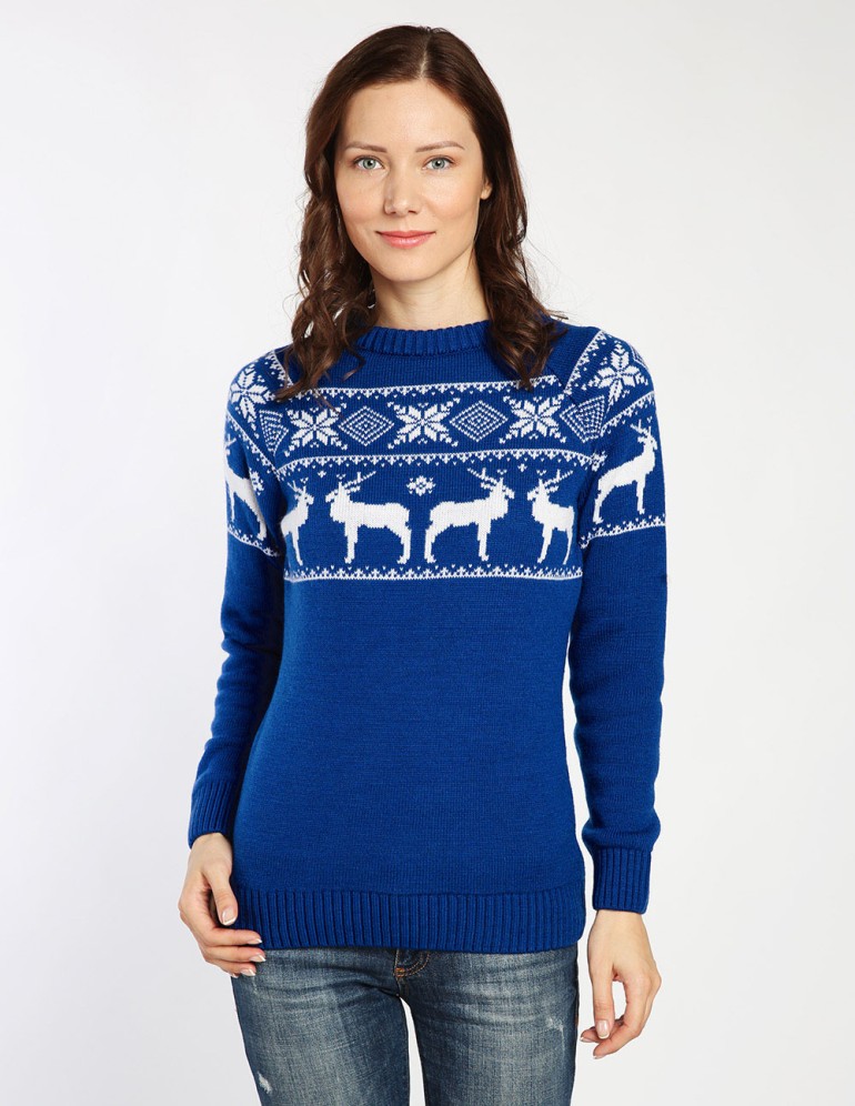 Женский свитер с оленями в ряд - фото1