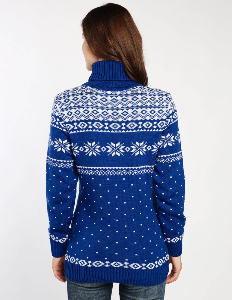 Женский свитер с оленями - фото3