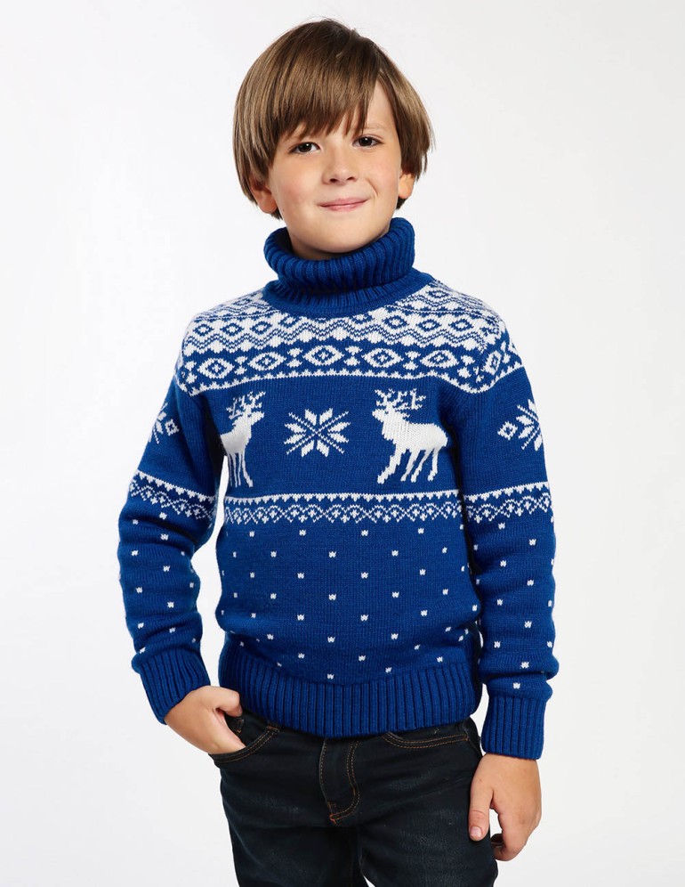 Детский свитер с оленями - фото1