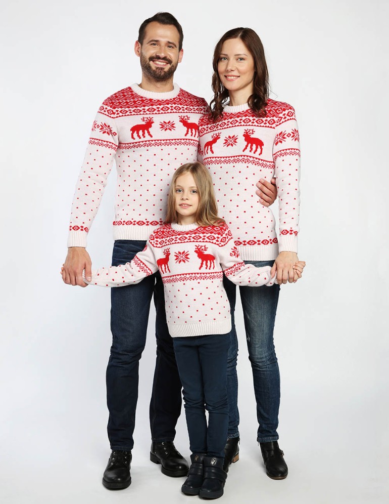 Свитеры с оленями для папы, мамы и ребёнка - фото3