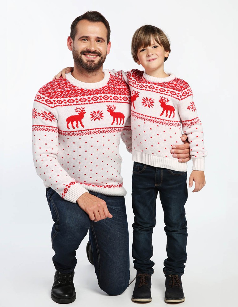 Свитеры с оленями для папы и сына - фото2