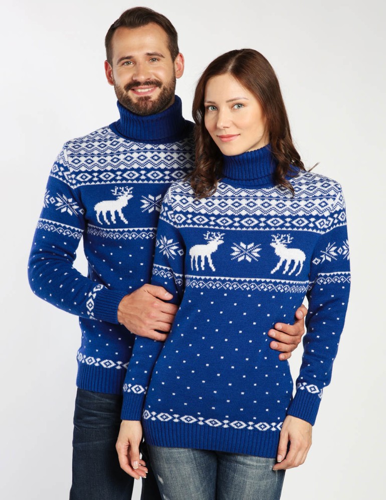 Мужской и женский свитеры с оленями - фото3