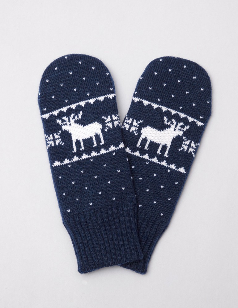 Женские варежки с оленями - фото1