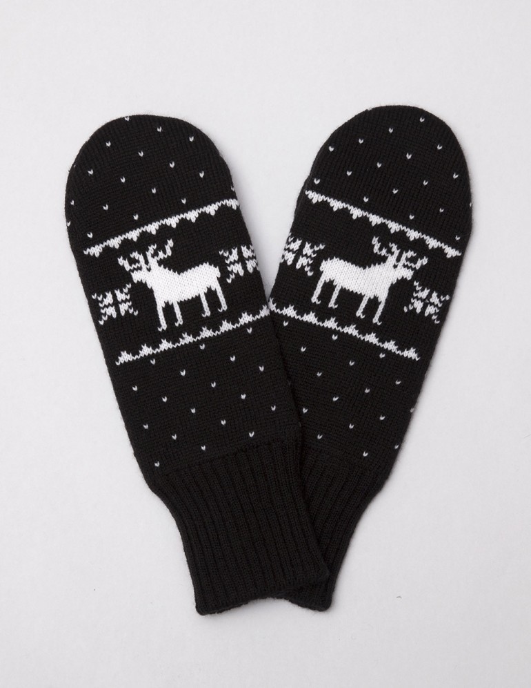 Женские варежки с оленями - фото1