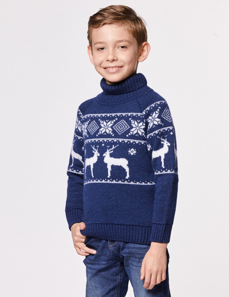 Детский свитер с оленями в ряд с горлом - фото2
