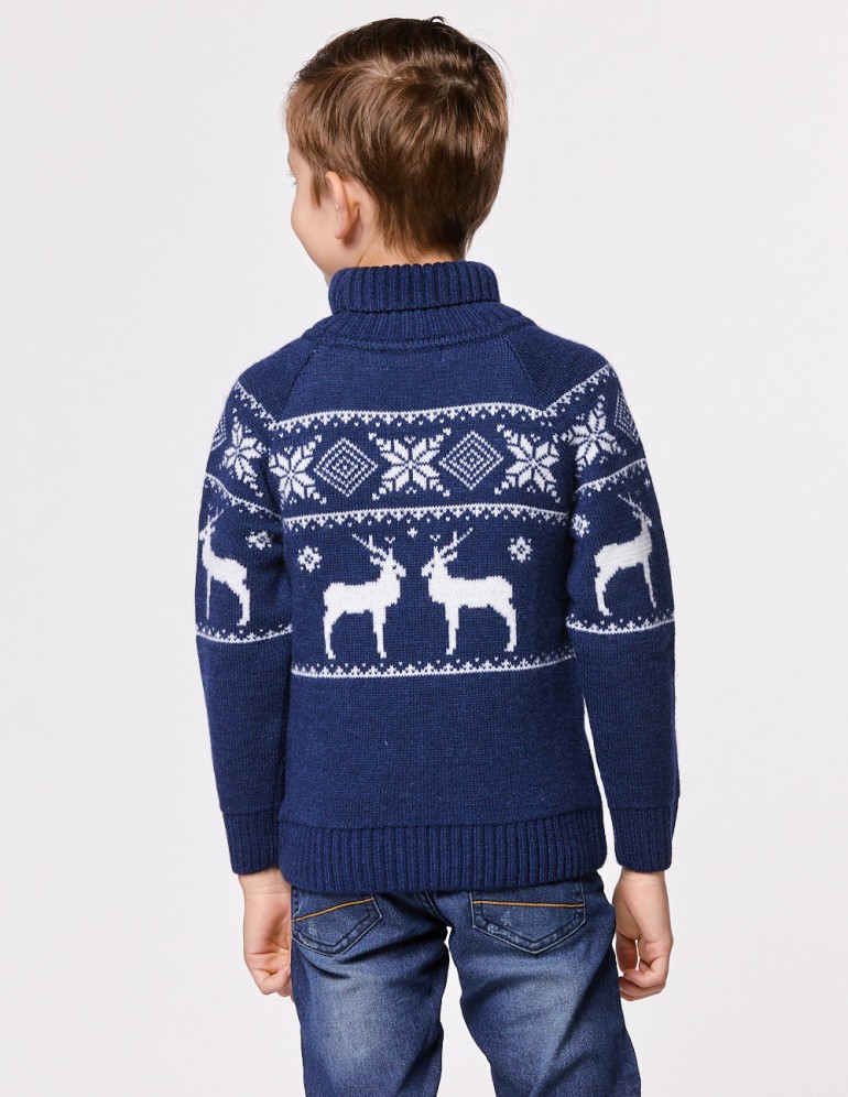 Детский свитер с оленями в ряд с горлом - фото3