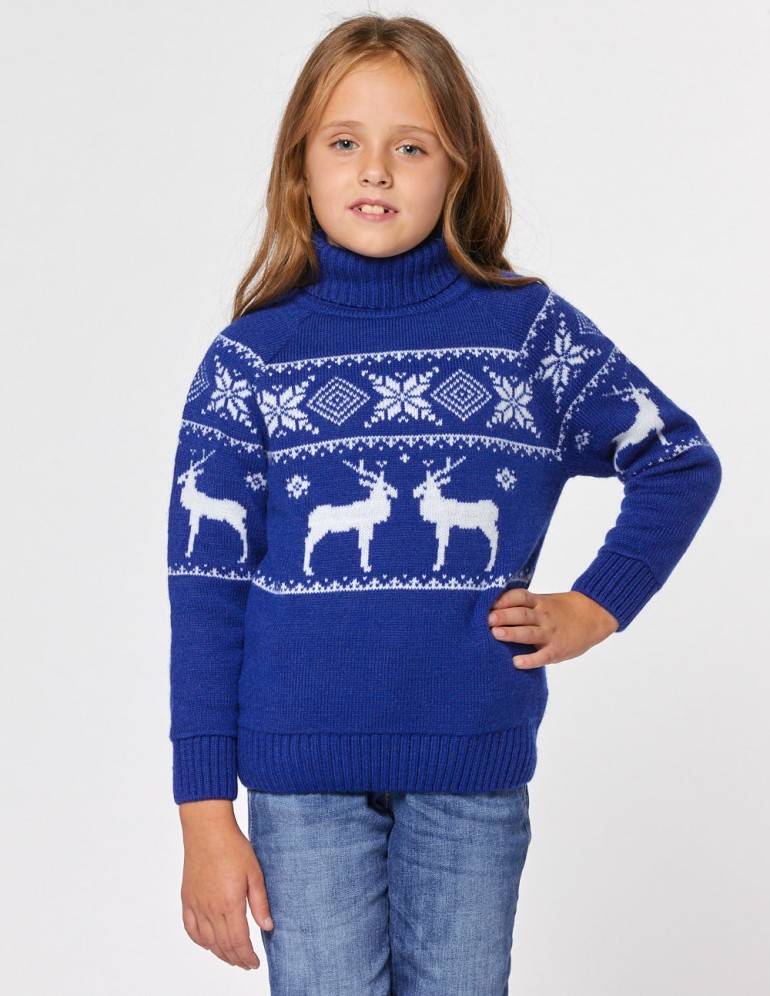 Детский свитер с оленями в ряд с горлом - фото1