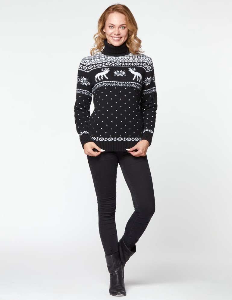 Женский свитер с оленями - фото3
