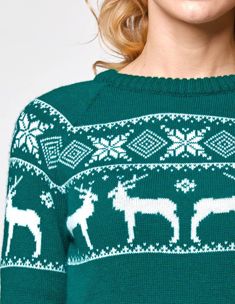 Женский свитер с оленями в ряд - фото2