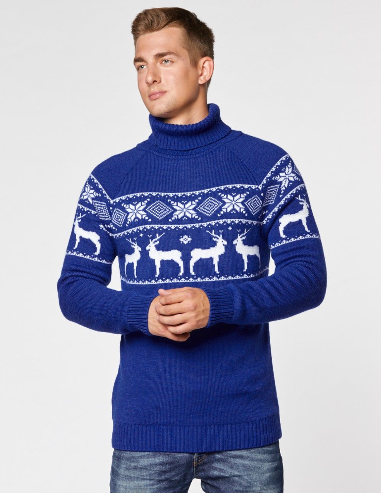 Мужской свитер с оленями в ряд с горлом - фото2