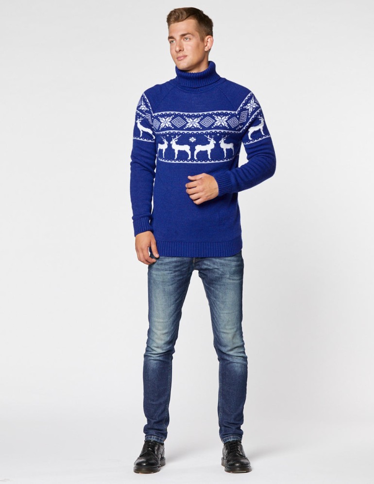 Мужской свитер с оленями в ряд с горлом - фото4