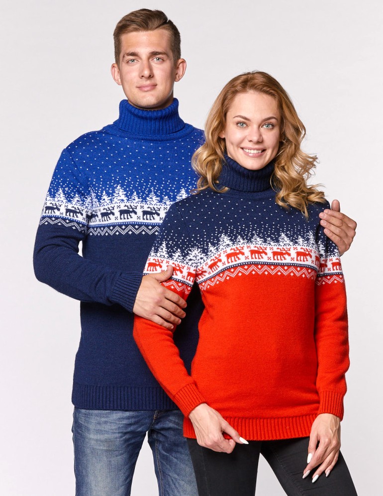 Мужской и женский свитеры с оленями в лесу - фото1