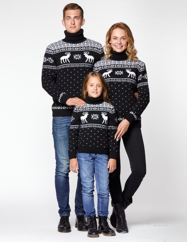 Свитеры с оленями для папы, мамы и ребёнка - фото4