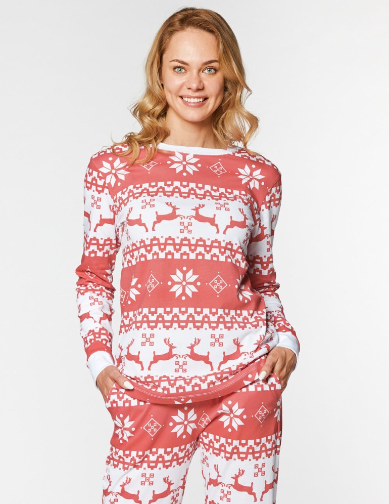 Женская пижама с оленями - фото1