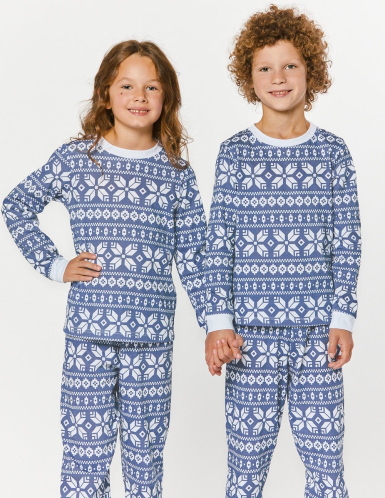 Детские парные пижамы со снежинками - фото4