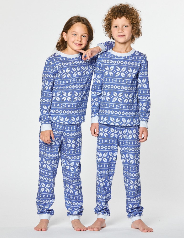 Детские парные пижамы со снежинками - фото1