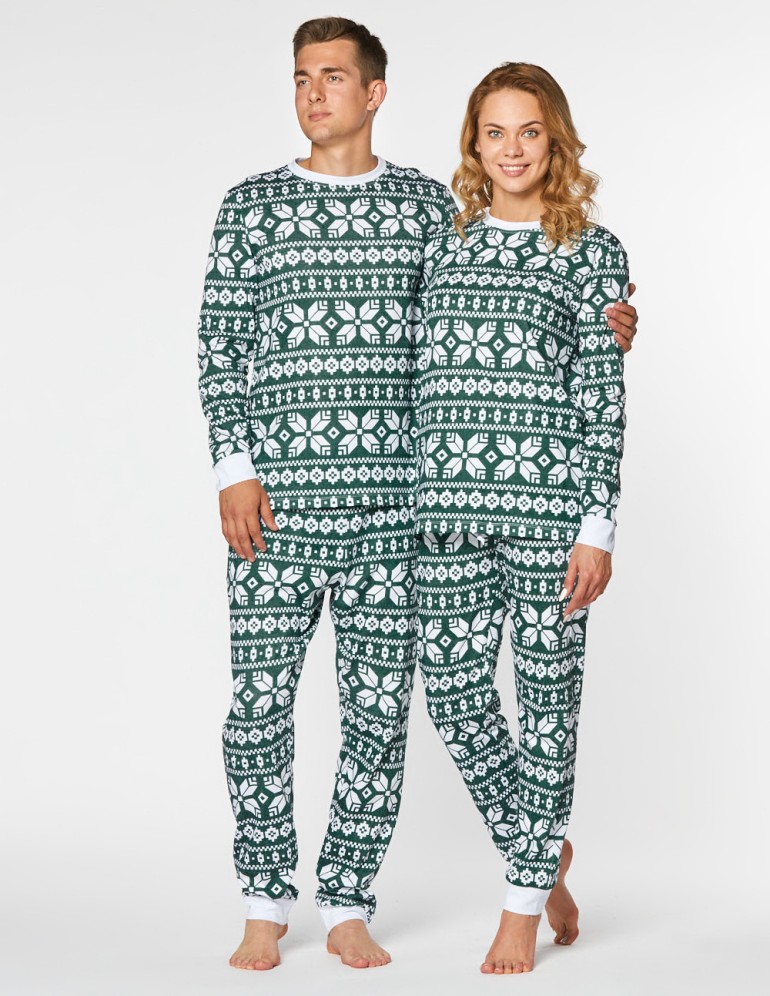 Мужская и женская пижамы со снежинками - фото4