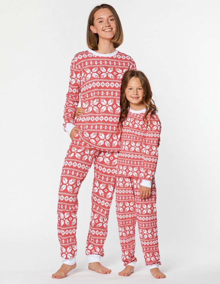 Пижамы со снежинками для мамы и дочки - фото4