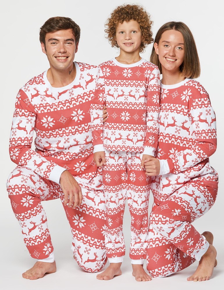 Пижамы с оленями для папы, мамы и ребёнка - фото4