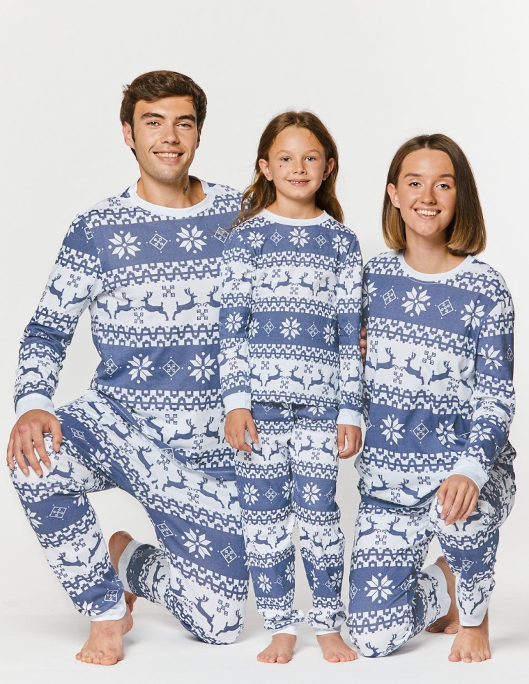 Пижамы с оленями для папы, мамы и ребёнка - фото4