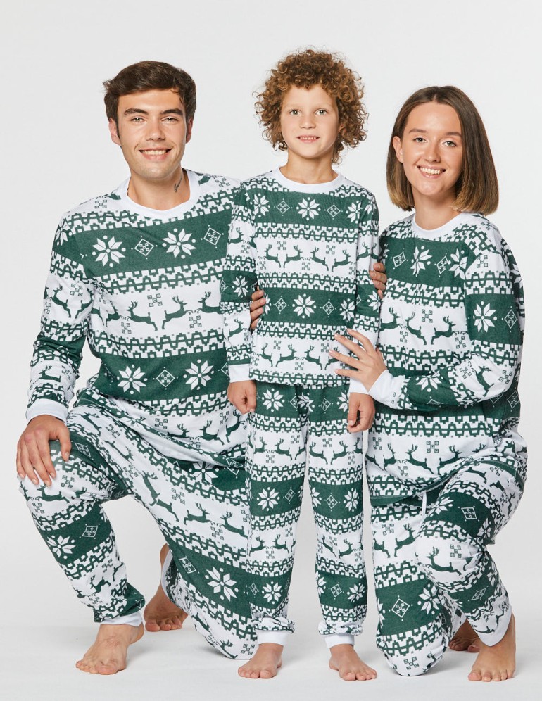 Пижамы с оленями для папы, мамы и ребёнка - фото3