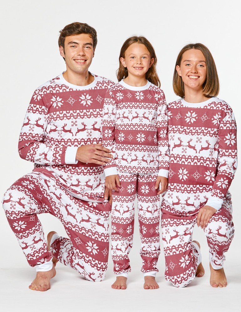 Пижамы с оленями для папы, мамы и ребёнка - фото4
