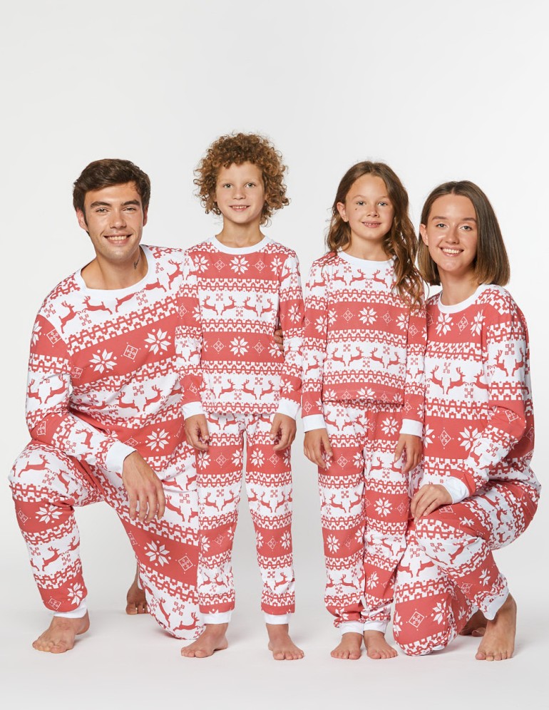 Пижамы с оленями для папы, мамы и двух детей - фото4