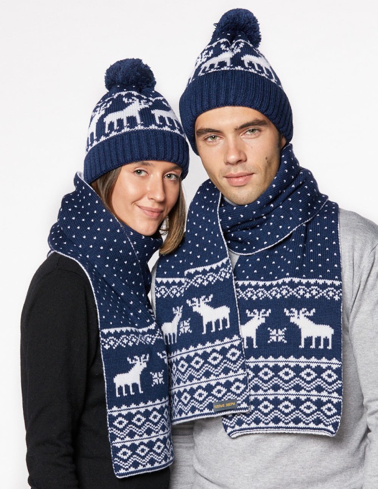 Шапка и шарф с оленями для мужчины и женщины - фото2