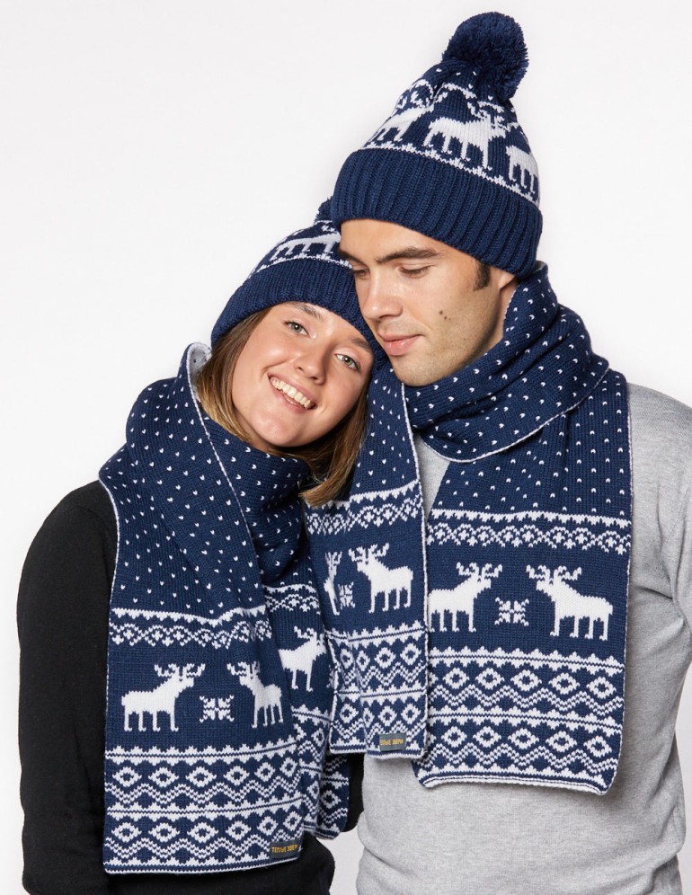 Шапка и шарф с оленями для мужчины и женщины - фото4