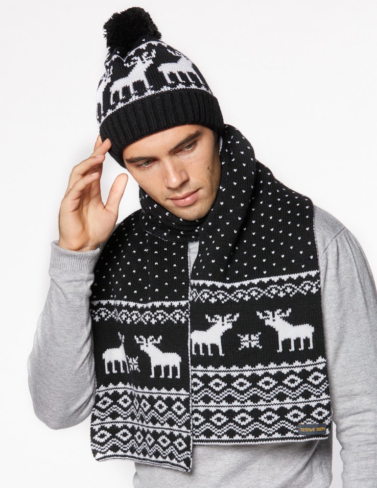 Мужские шапка и шарф с оленями - фото2