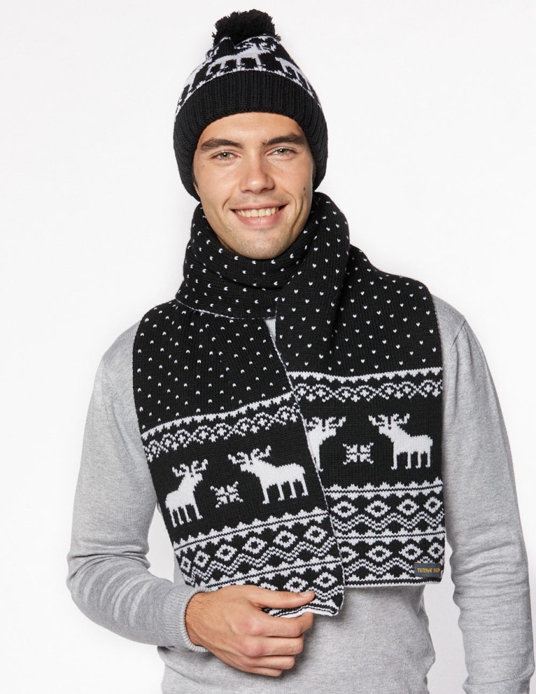 Мужские шапка и шарф с оленями - фото3