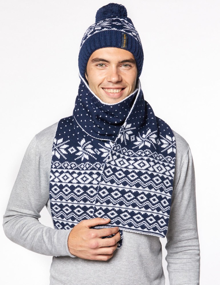 Мужские шапка и шарф со снежинками - фото1