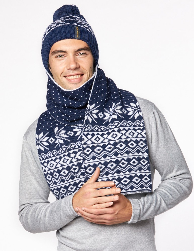 Мужские шапка и шарф со снежинками - фото2