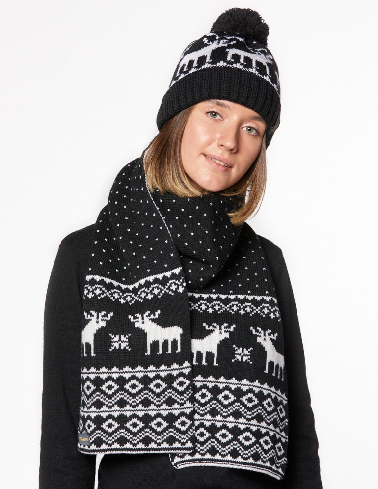 Женские шапка и шарф с оленями - фото2